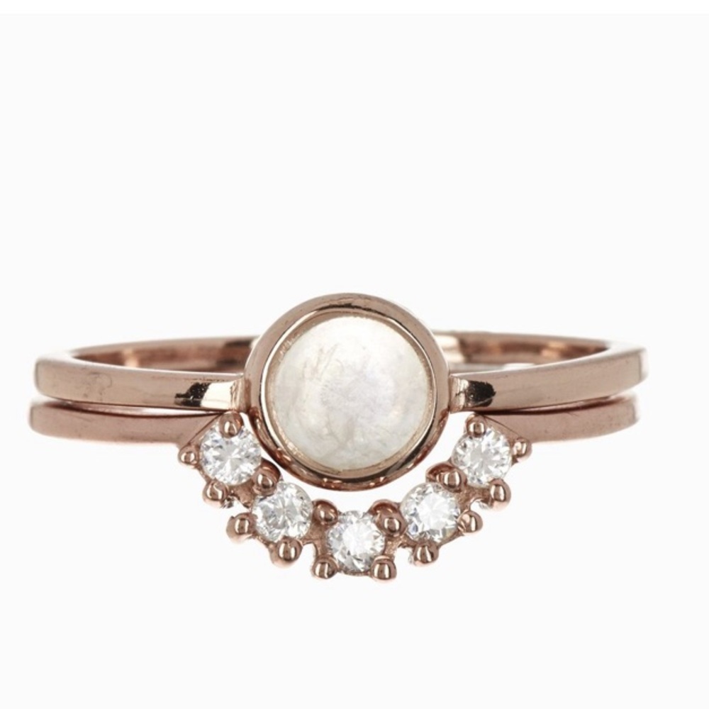 Pura Vida stacking ring rose gold moonstone